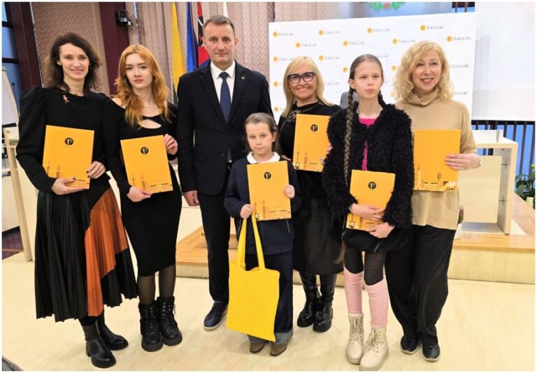 Apdovanoti piešinių konkurso „Aš ir mano ateities Šiauliai“ nugalėtojai