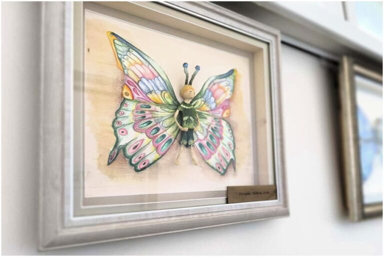 mokinių darbų paroda „Spalvų skrydis. 70 kūrybos metų“