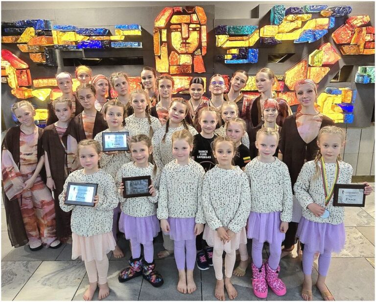 baleto ir gimnastikos studija „Linksmosios pėdutės“